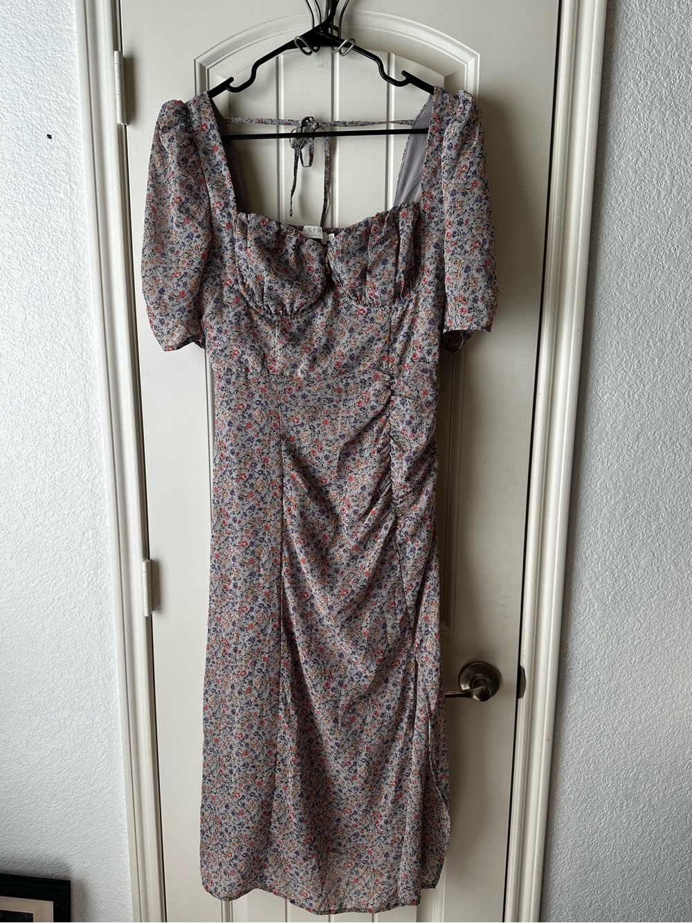 ASTR Lavender Lilac Multi Floral Puff-Sleeve Corset Bust Milkmaid Midi Dress L